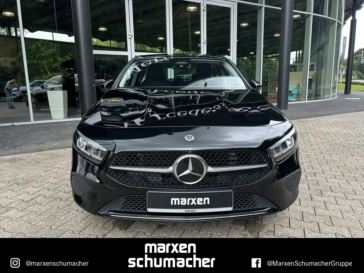 Mercedes-Benz A 180 A 180 Progr. AHK+Winter+Kamera+Carbon+LED+MY24 Schwarz - 2