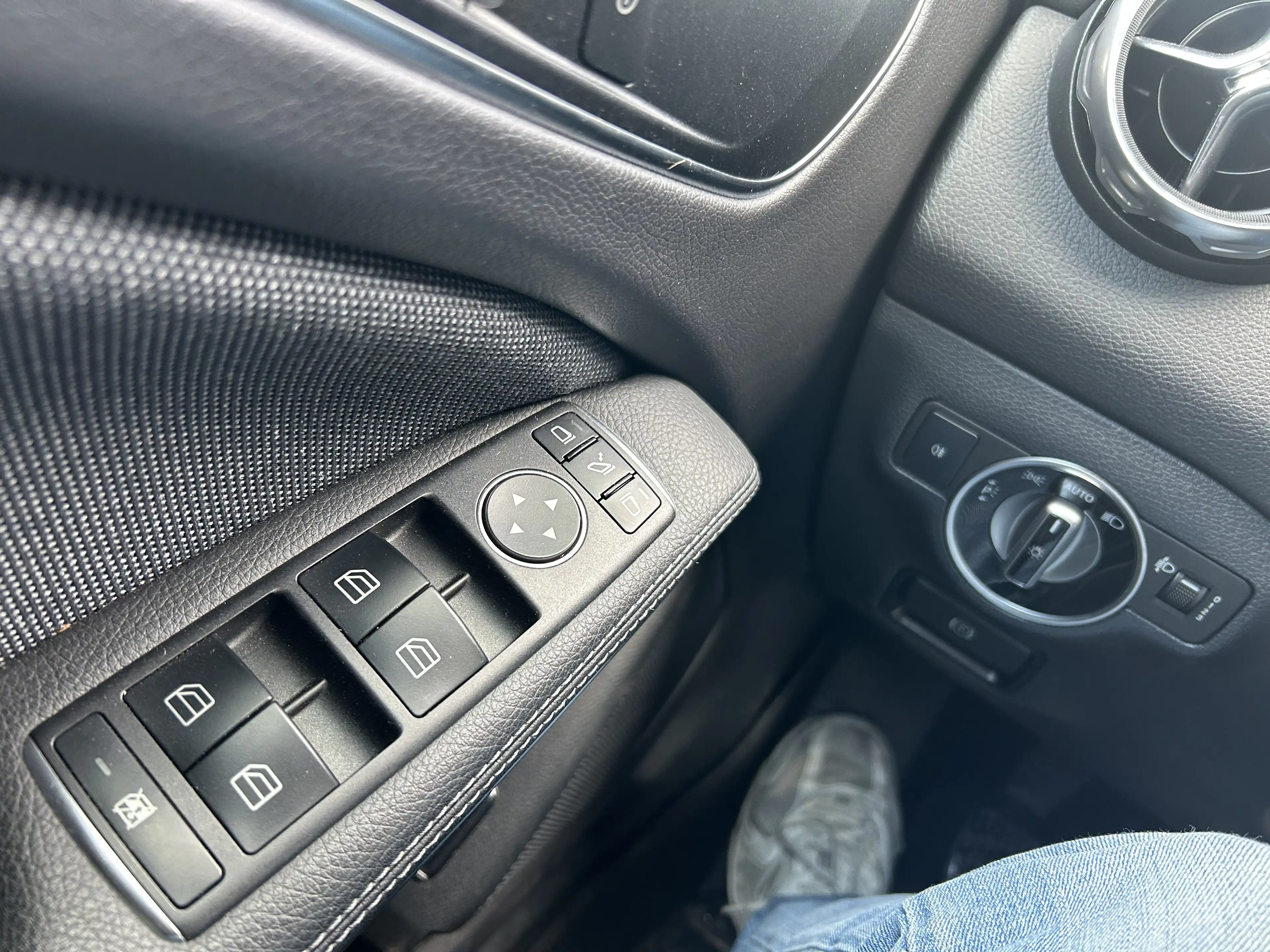 Mercedes-Benz GLA 180 180 (EU6.2) 5 PORTES  ** 35166KM **AIRCO BLUETOOTH GPS GARANTIE 12 MOIS          TOOTH — photo 13
