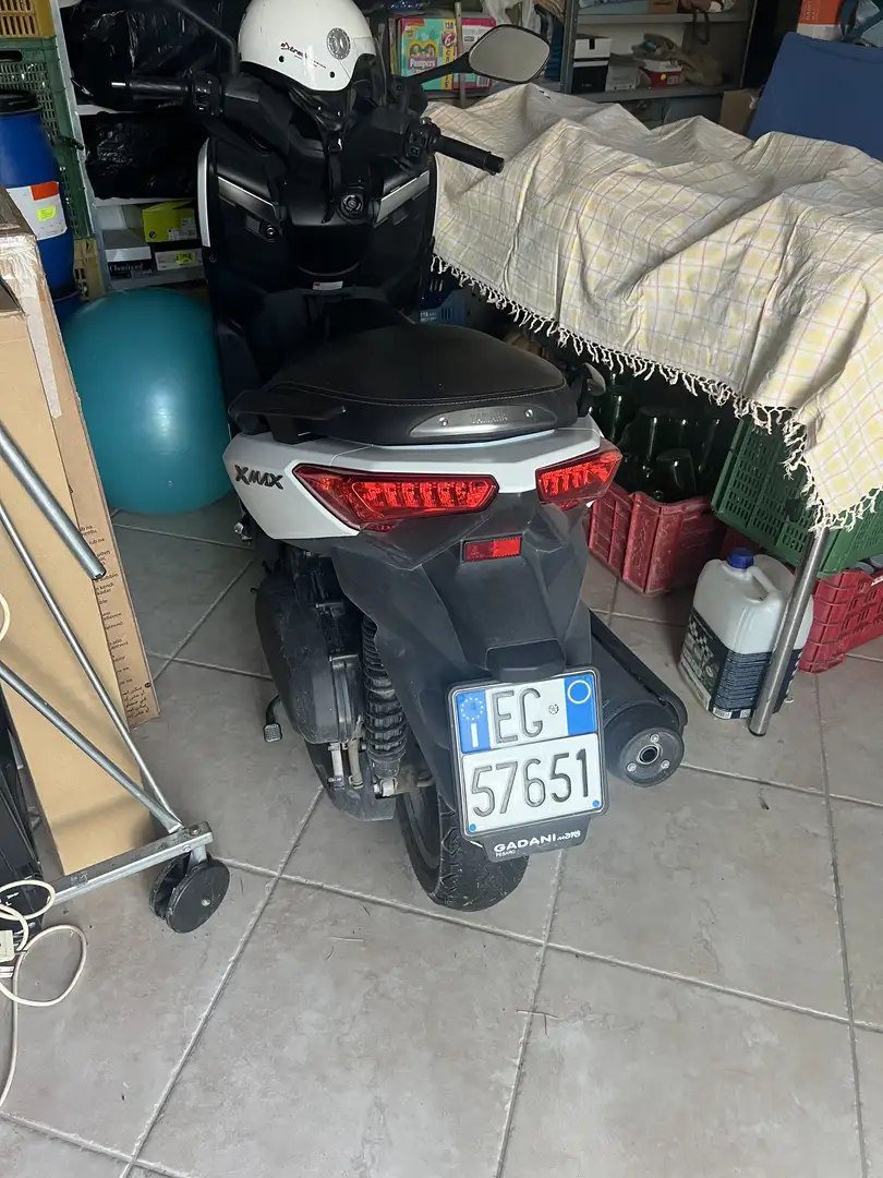 Yamaha X-Max 125 abs - 1