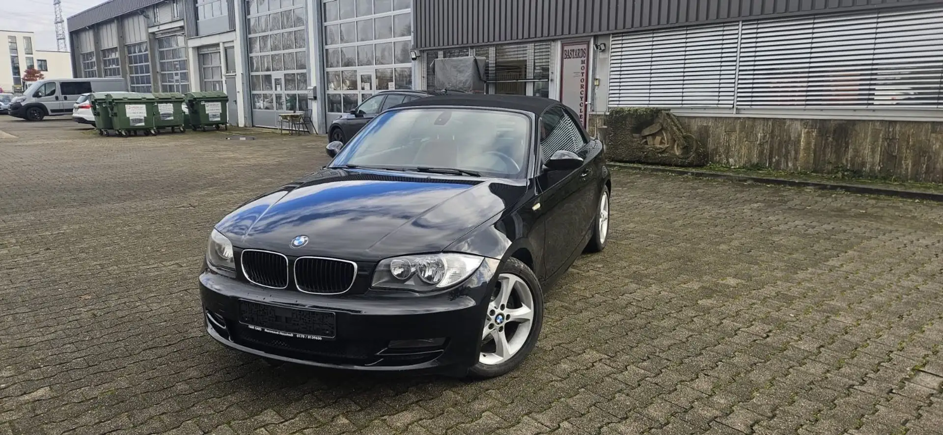 BMW 118 Baureihe 1 Cabrio 118i Zwart - 1