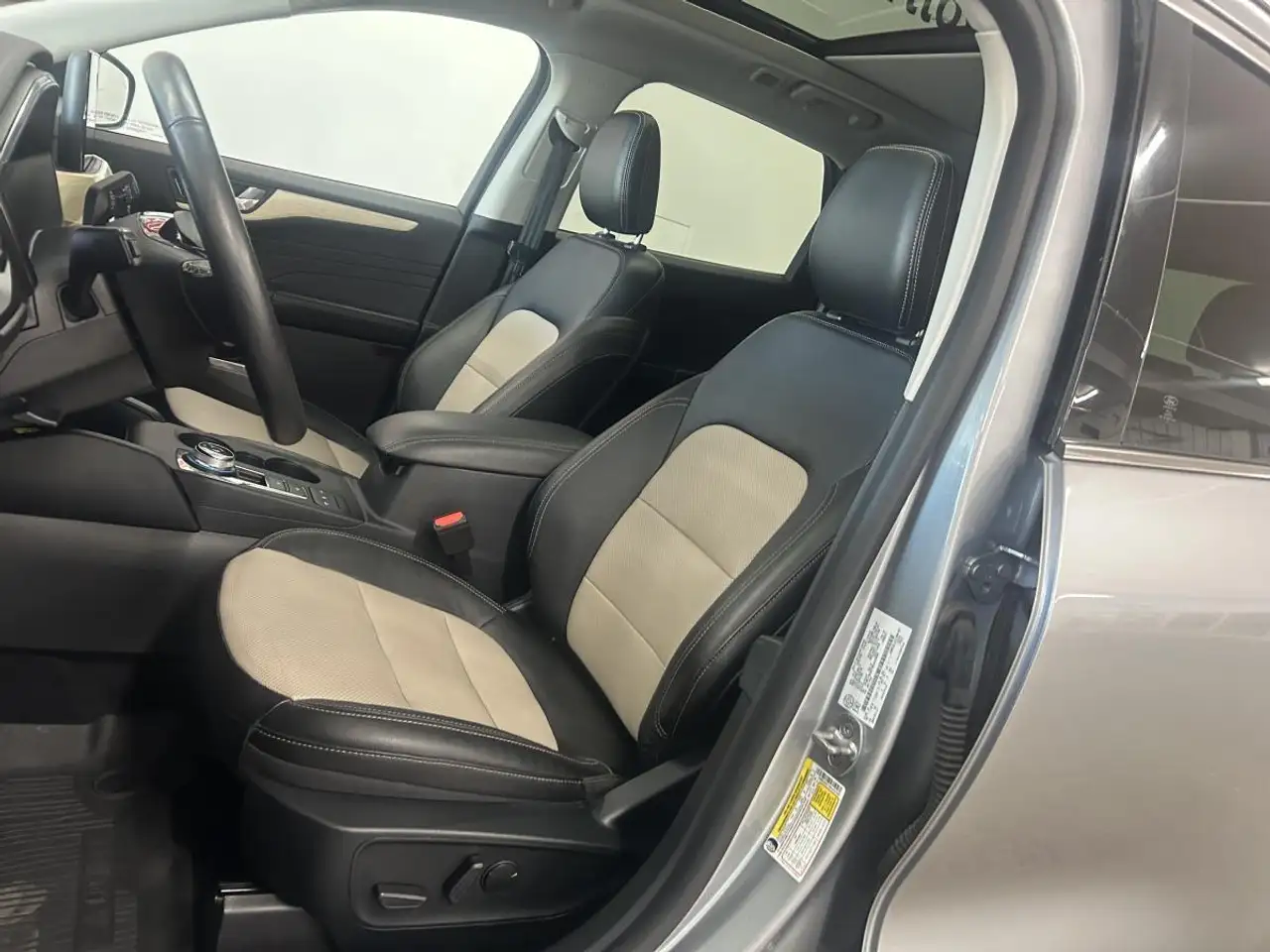 Ford Escape снимка Ford Escape