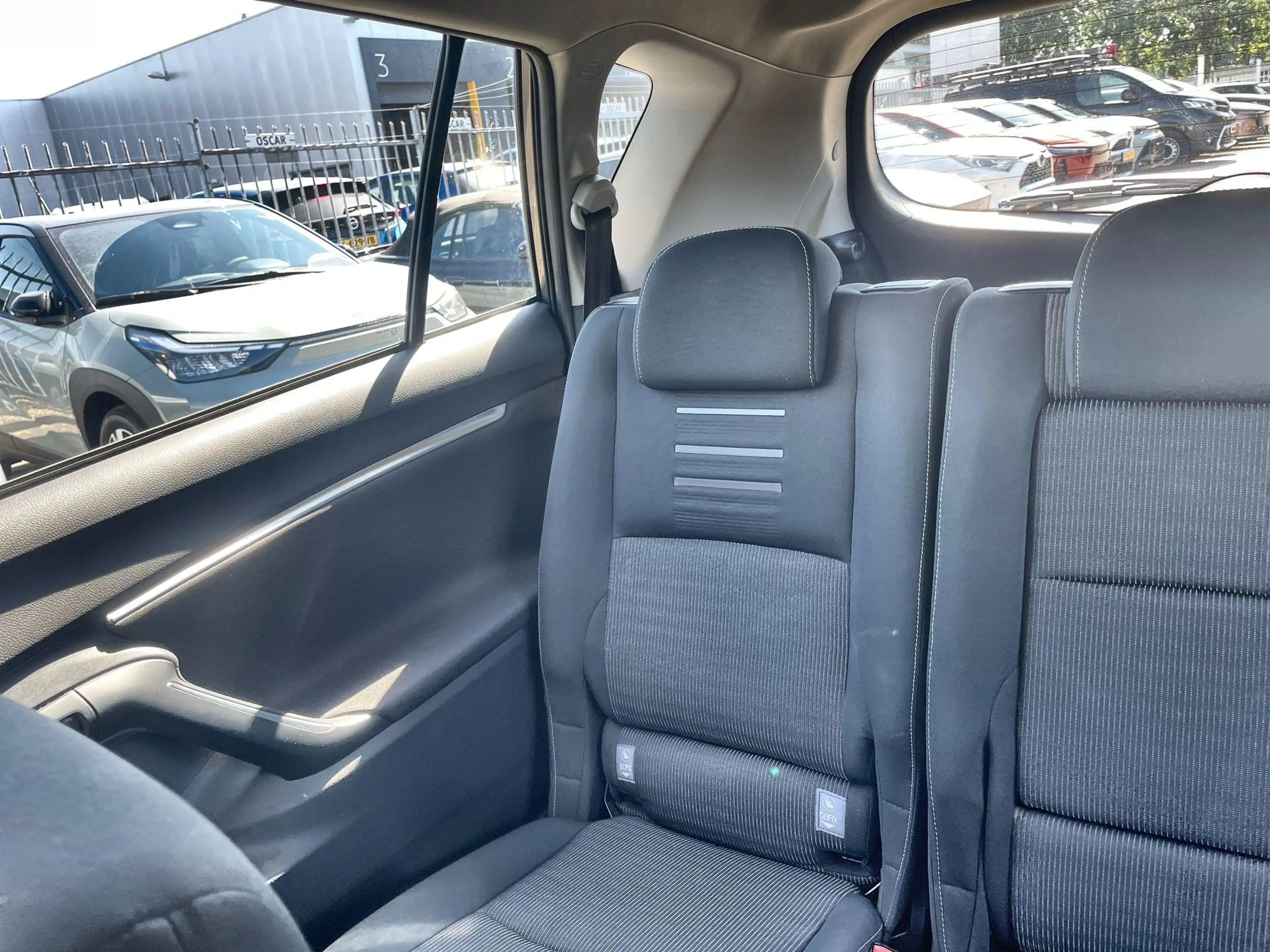 Toyota Verso 1.8 VVT-i Aspiration — photo 12