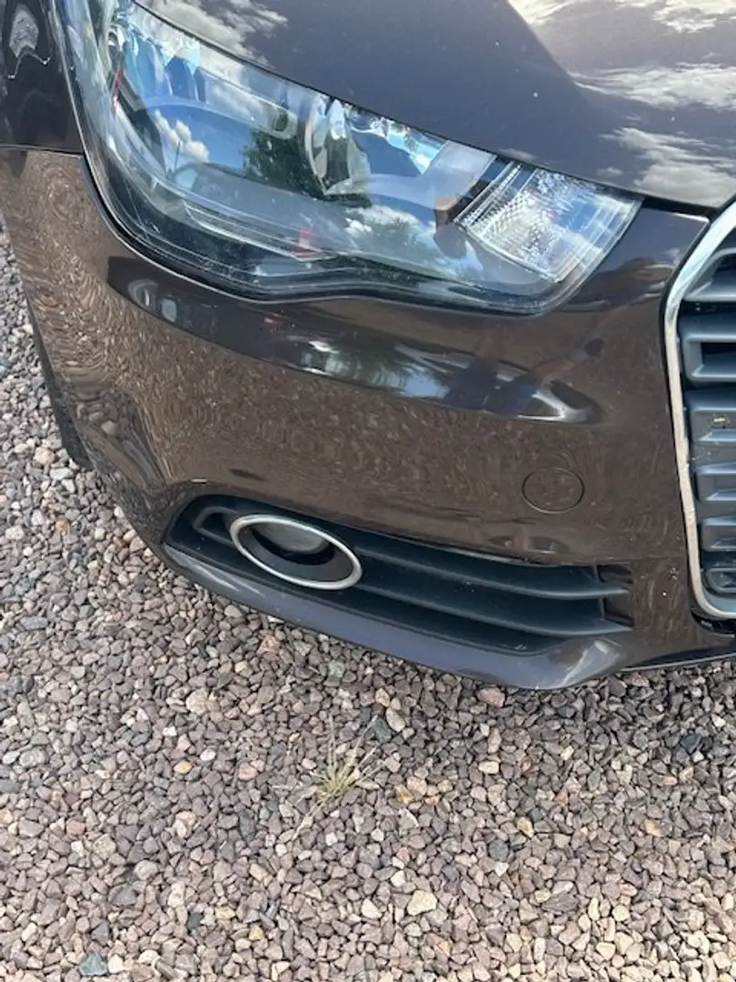 Audi A1 1.6 TDI Sportback Navi Alu 5 Türen Teilleder Marrón - 2