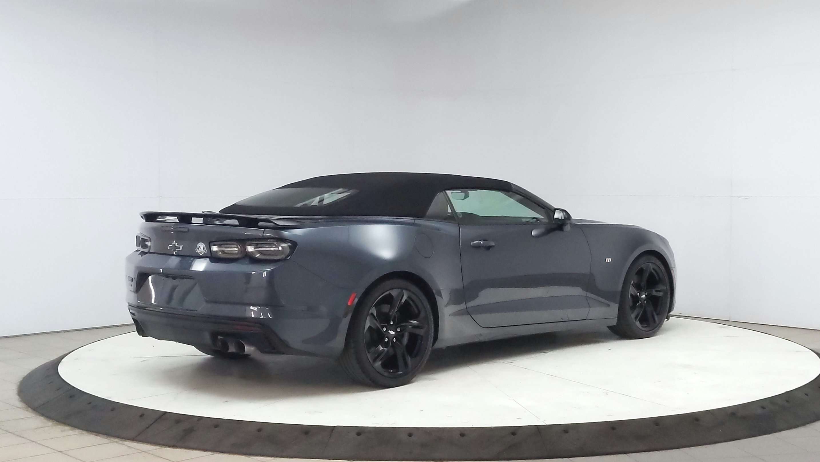 2019 Chevrolet Camaro 2SS Convertible | 6.2L V8 | HUD | Bose | Heated — снимка 1