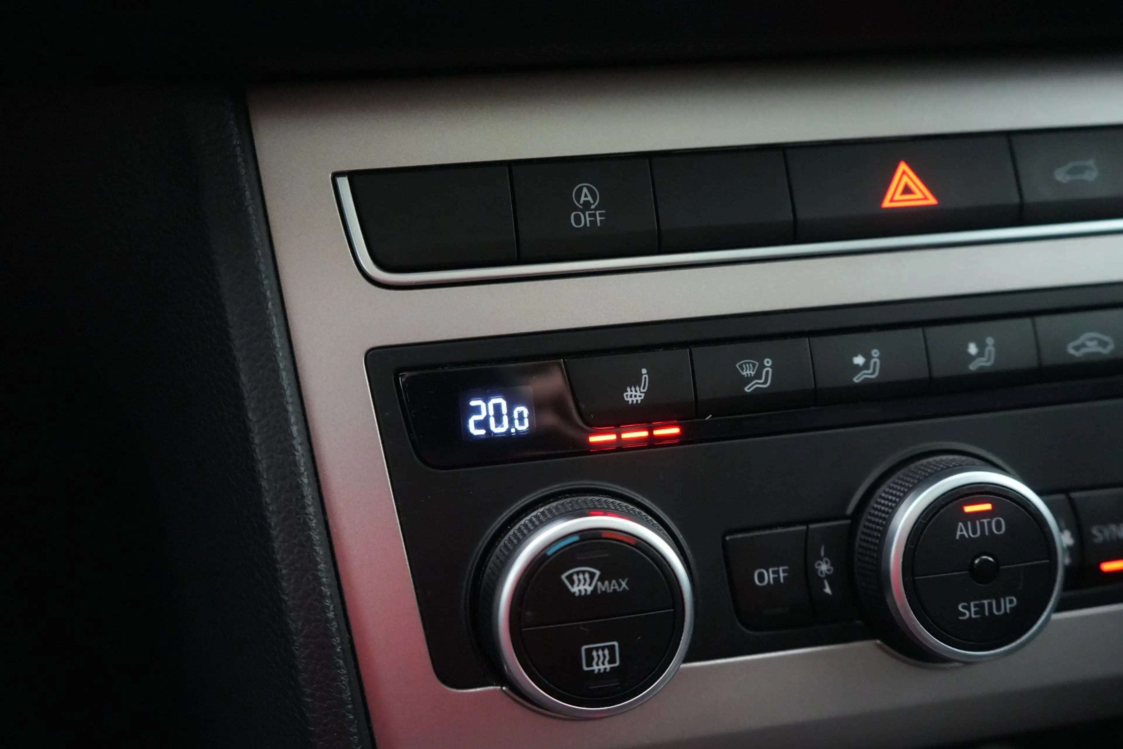SEAT Ateca 1.5 TSI Xperience DSG LEDER/CUIR LED GPS PDC CAM P — photo 27