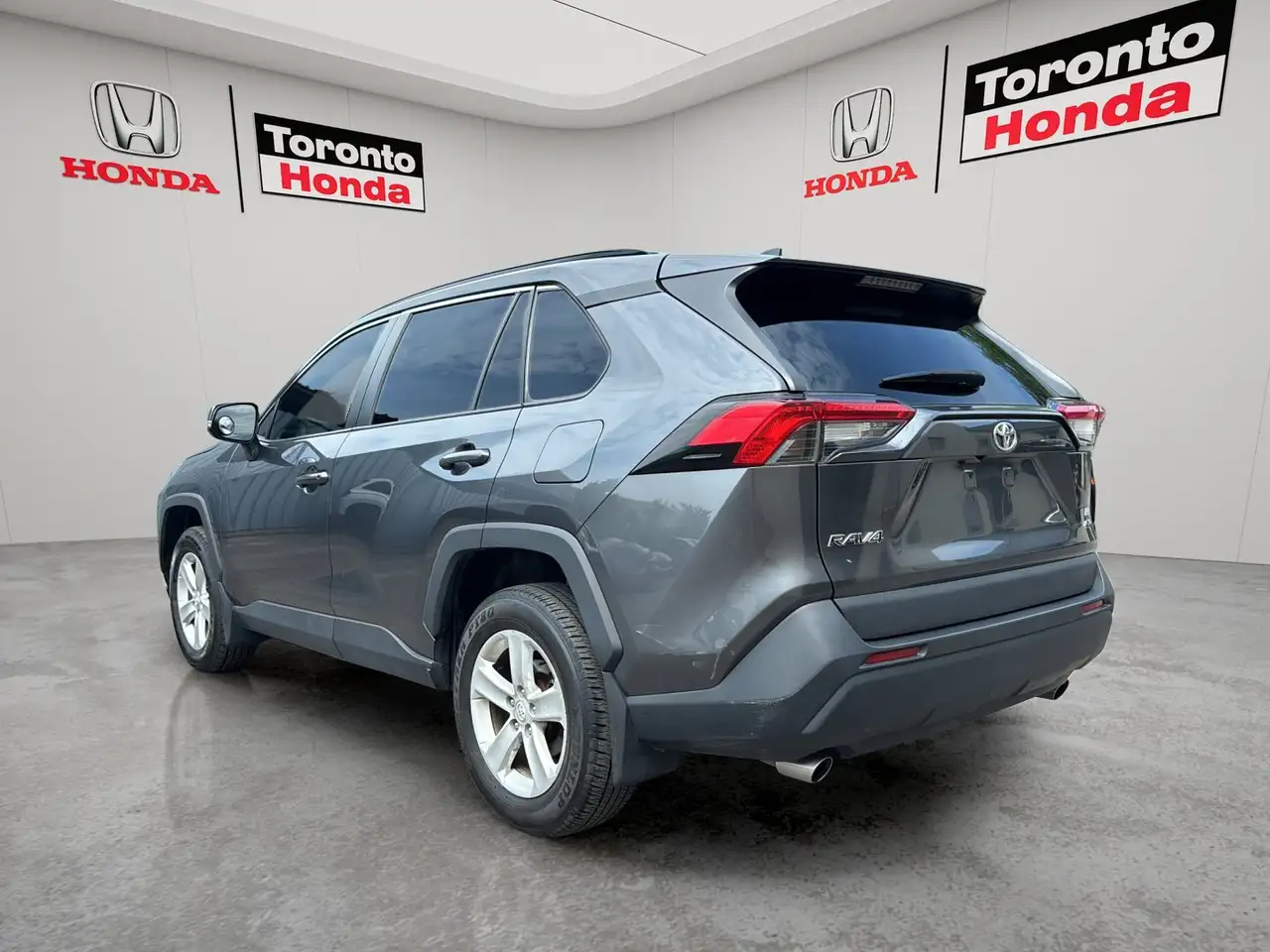Toyota RAV 4 снимка Toyota RAV 4