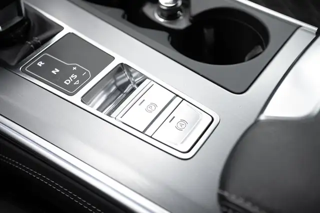 Audi S6 Avant TDI quattro tiptronic | HUD | Sthz | AHK ... Ansicht 23