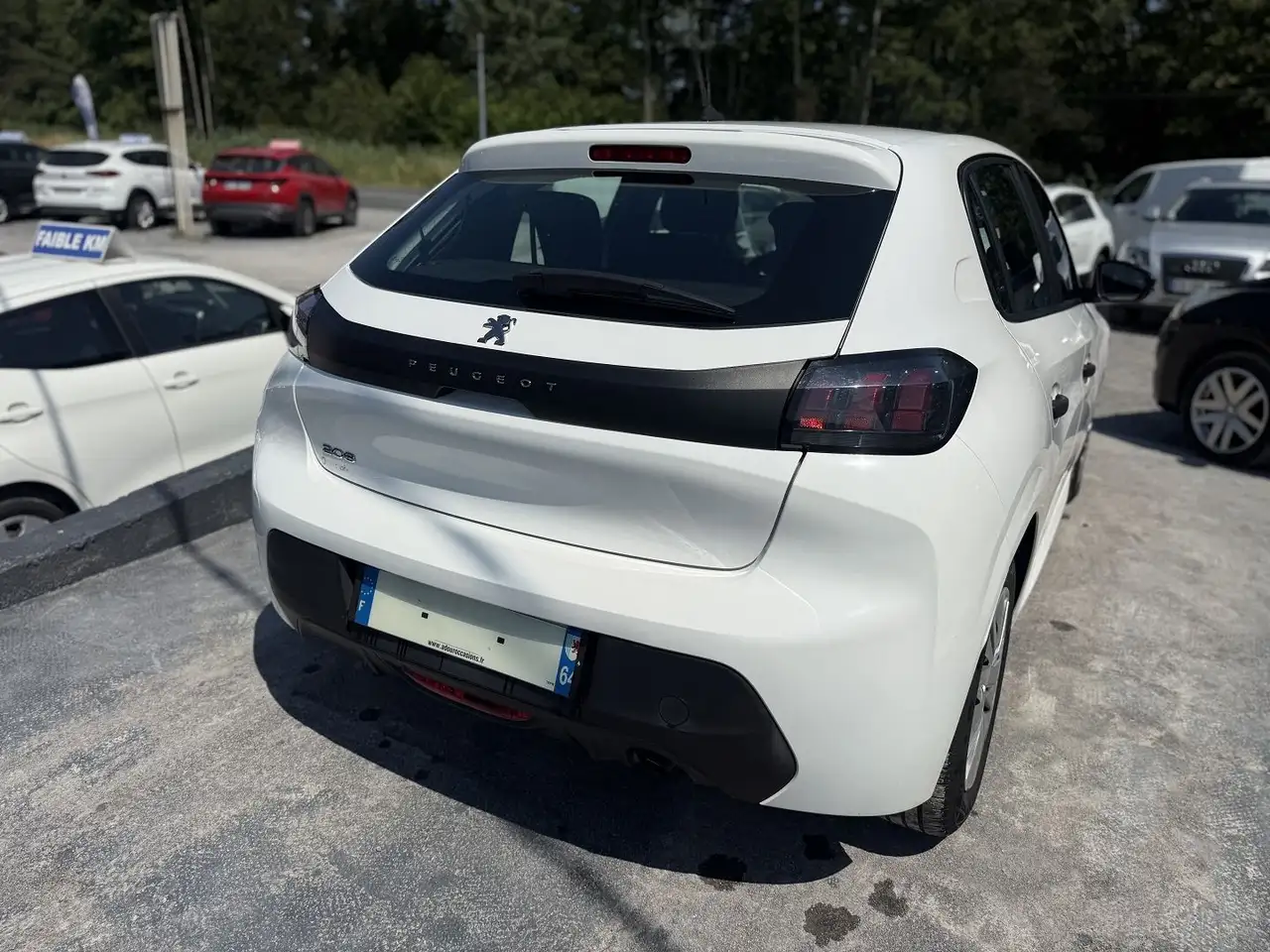 Peugeot 208 208 — photo 3