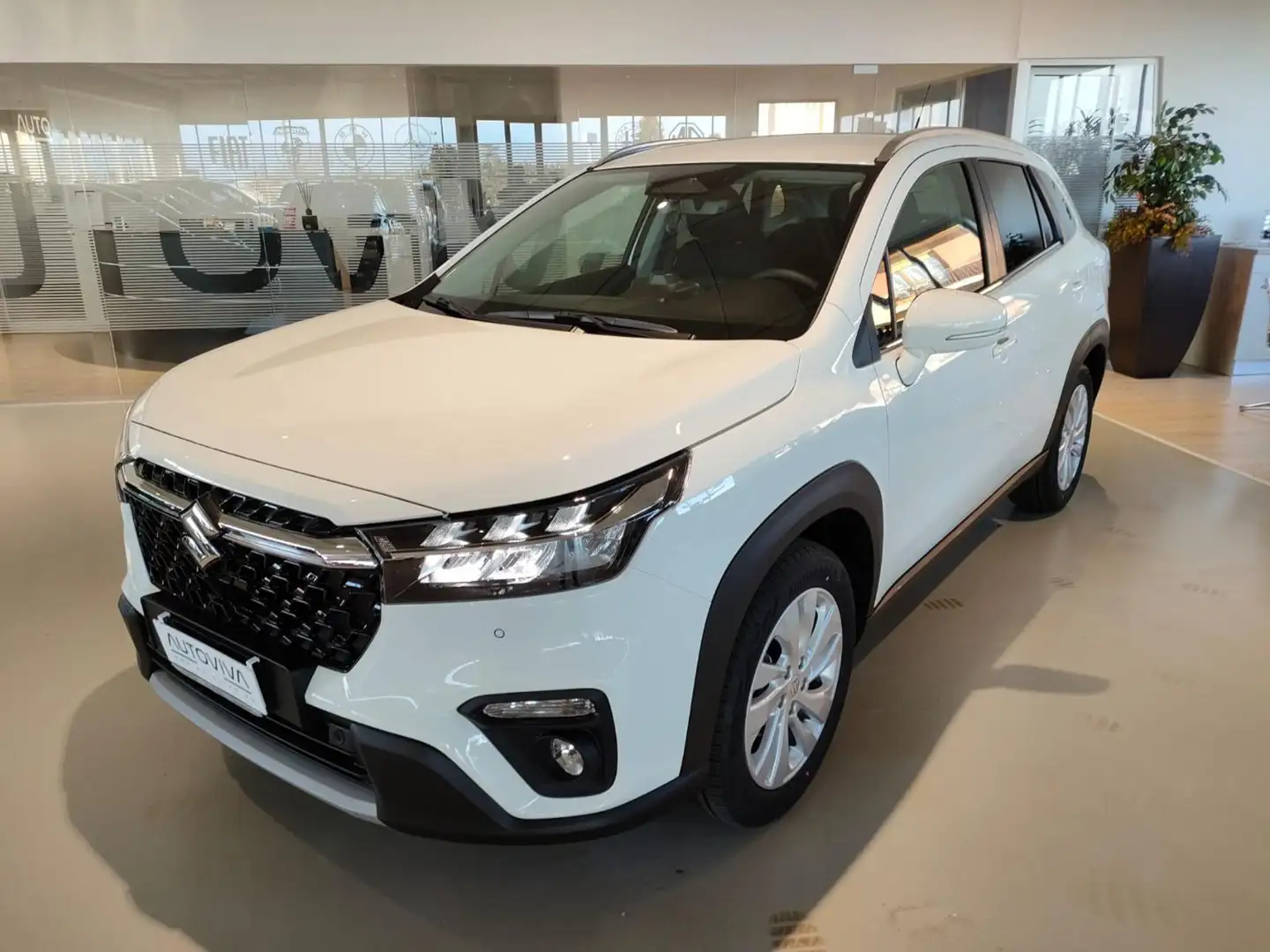 Suzuki S-Cross 1.4 Hybrid Top Bianco - 1