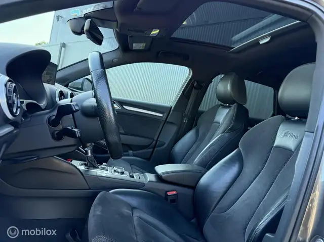 Audi A3 view 4
