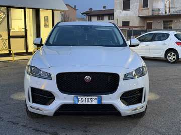 F-Pace 2015 2.0d i4 Prestige 180cv auto my19