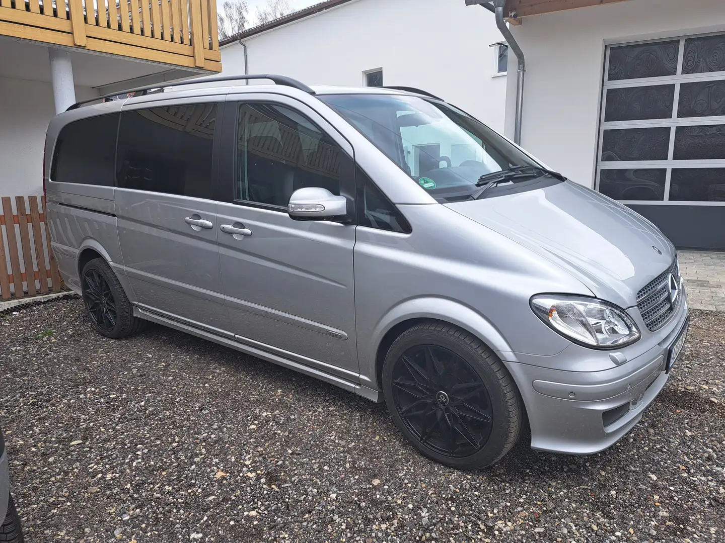 Mercedes-Benz Viano 3.0 CDI X-CLUSIVE lang (639.813) Argent - 1