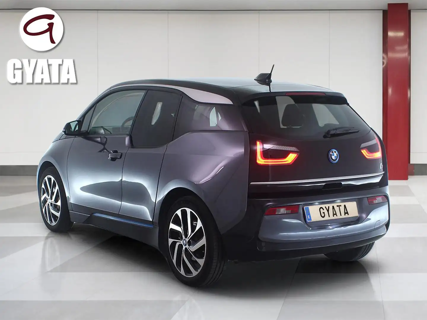 BMW i3 120Ah Gris - 2