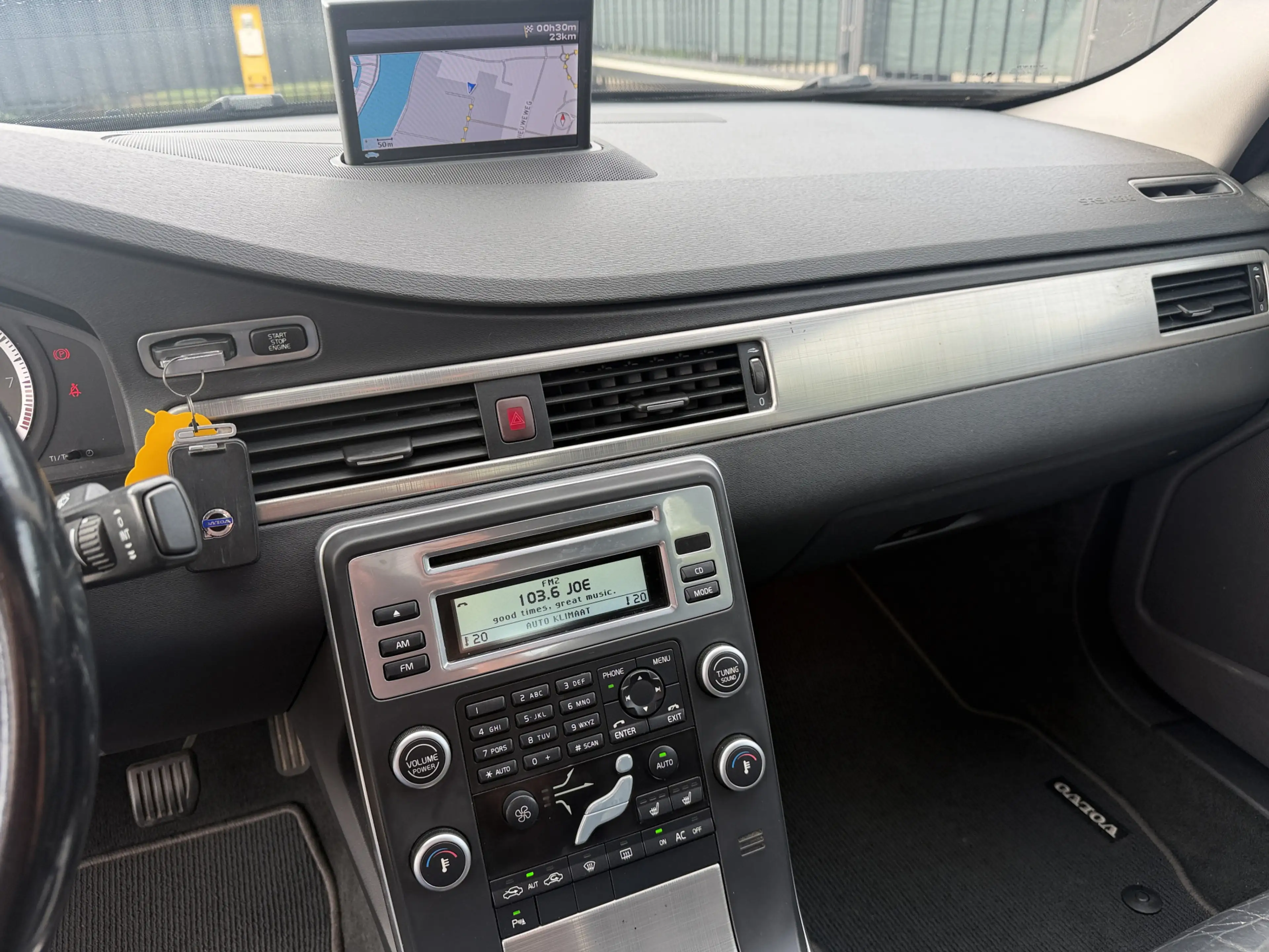 Volvo S80 2.0 T Momentum Leer/Stoelverw/Clima/Navi/PDC — photo 12