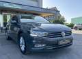 Volkswagen Passat Variant Business 2,0 SCR TDI DSG *1.HAND *NAVI *APP CON.* Gris - thumbnail 3