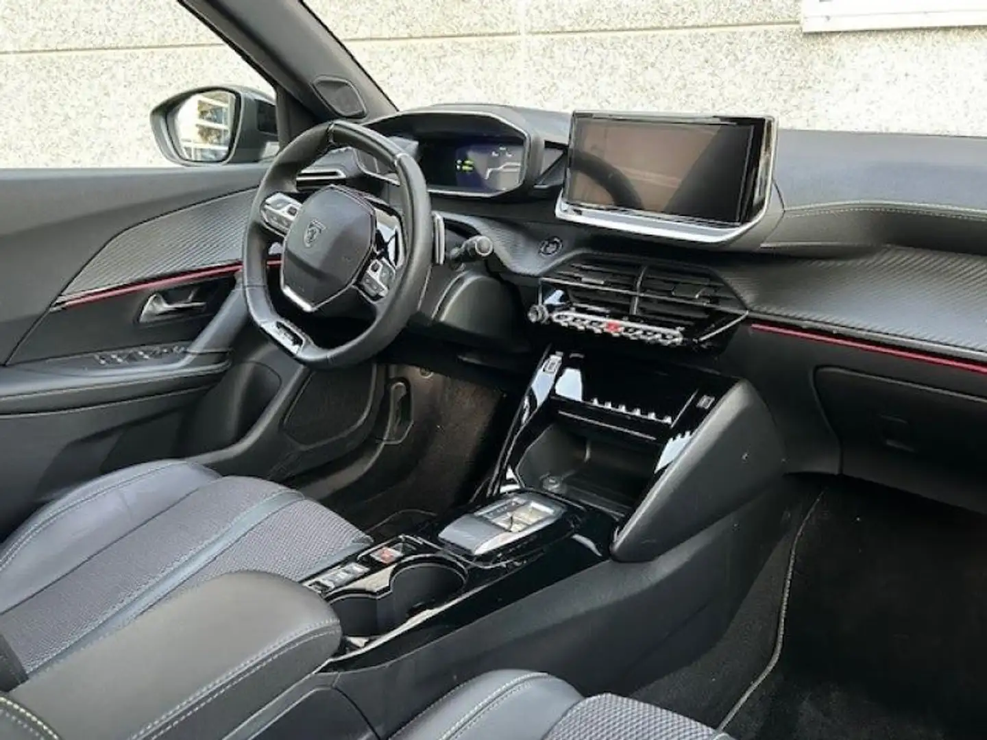 Peugeot 2008 GT 1.2 TURBO Gris - 2