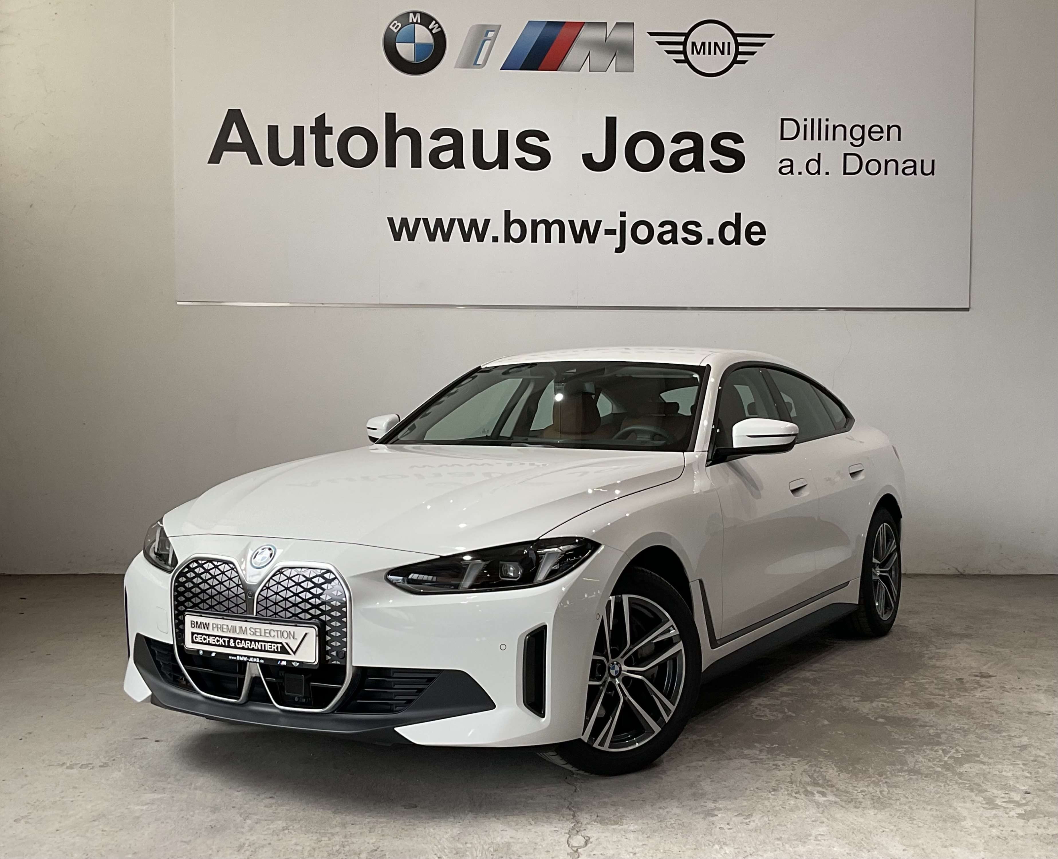 BMW i4