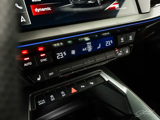 Audi RS3 TFSI quattro*SPORTABGAS*MAGNETIC-RIDE*CARBON* Ansicht 26