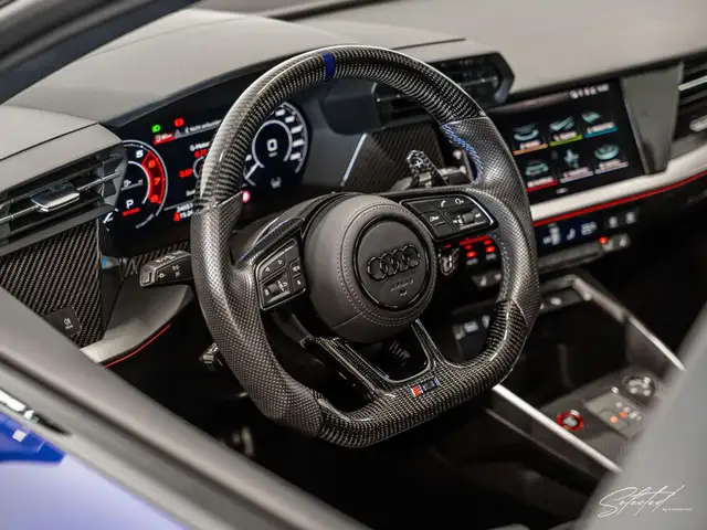 Audi RS3 TFSI quattro*SPORTABGAS*MAGNETIC-RIDE*CARBON* Ansicht 4