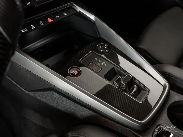 Audi RS3 TFSI quattro*SPORTABGAS*MAGNETIC-RIDE*CARBON* Ansicht 25