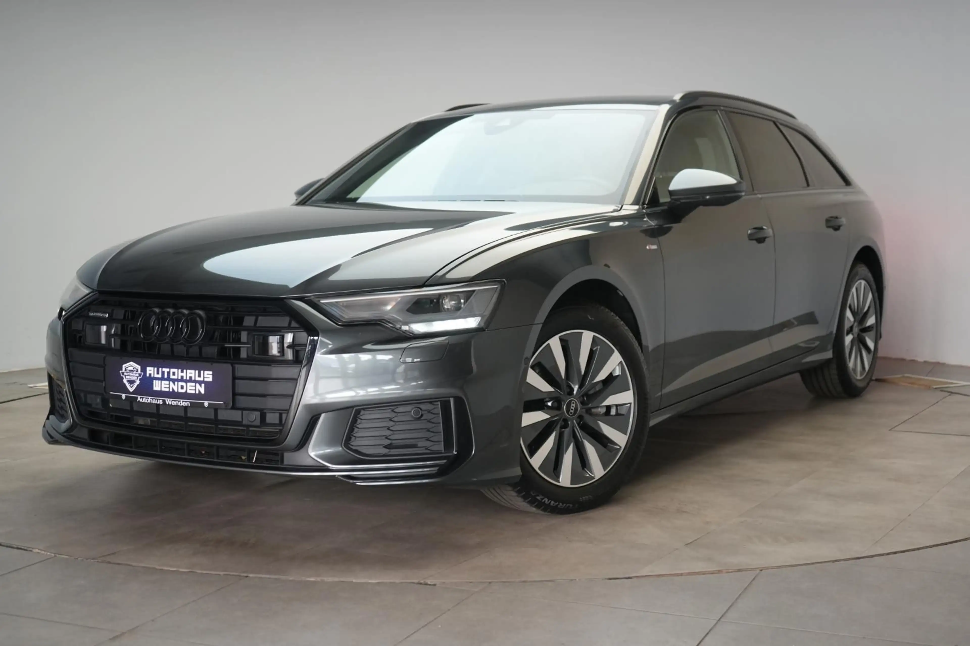 Audi A6 Avant 40 TDI quattro S tronic S line — photo 3