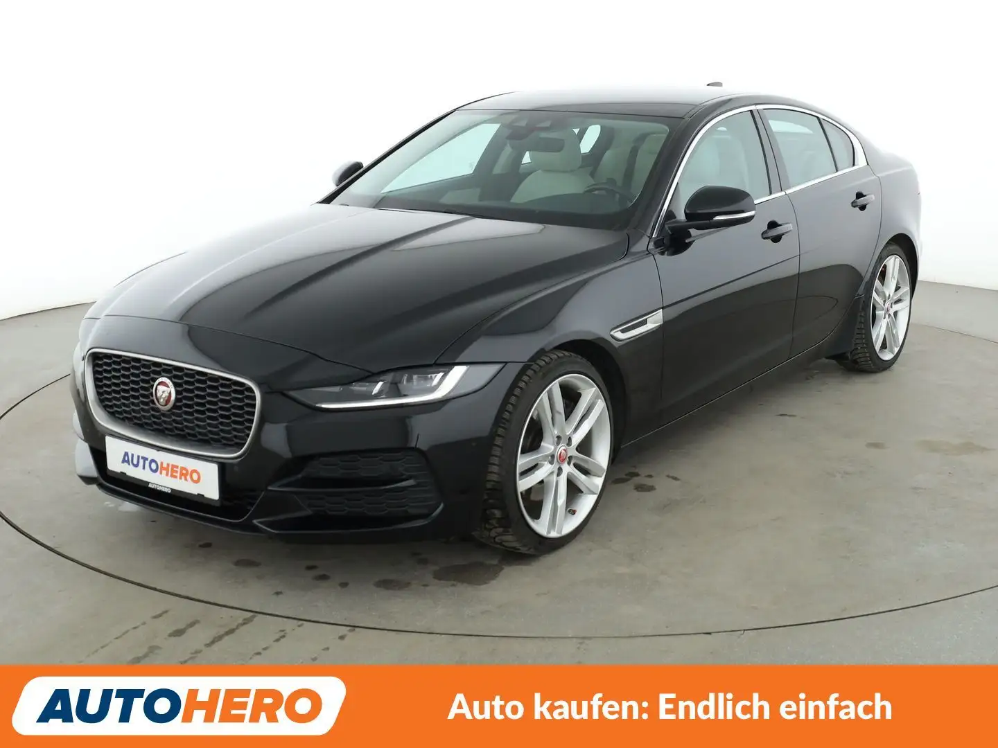 Jaguar XE 25t SE Aut.*NAVI*TEMPO*CAM*PDC*SHZ*KLIMA* Noir - 1