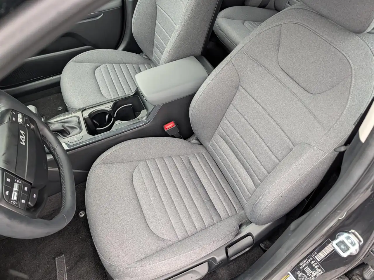 Kia K4 снимка Kia K4