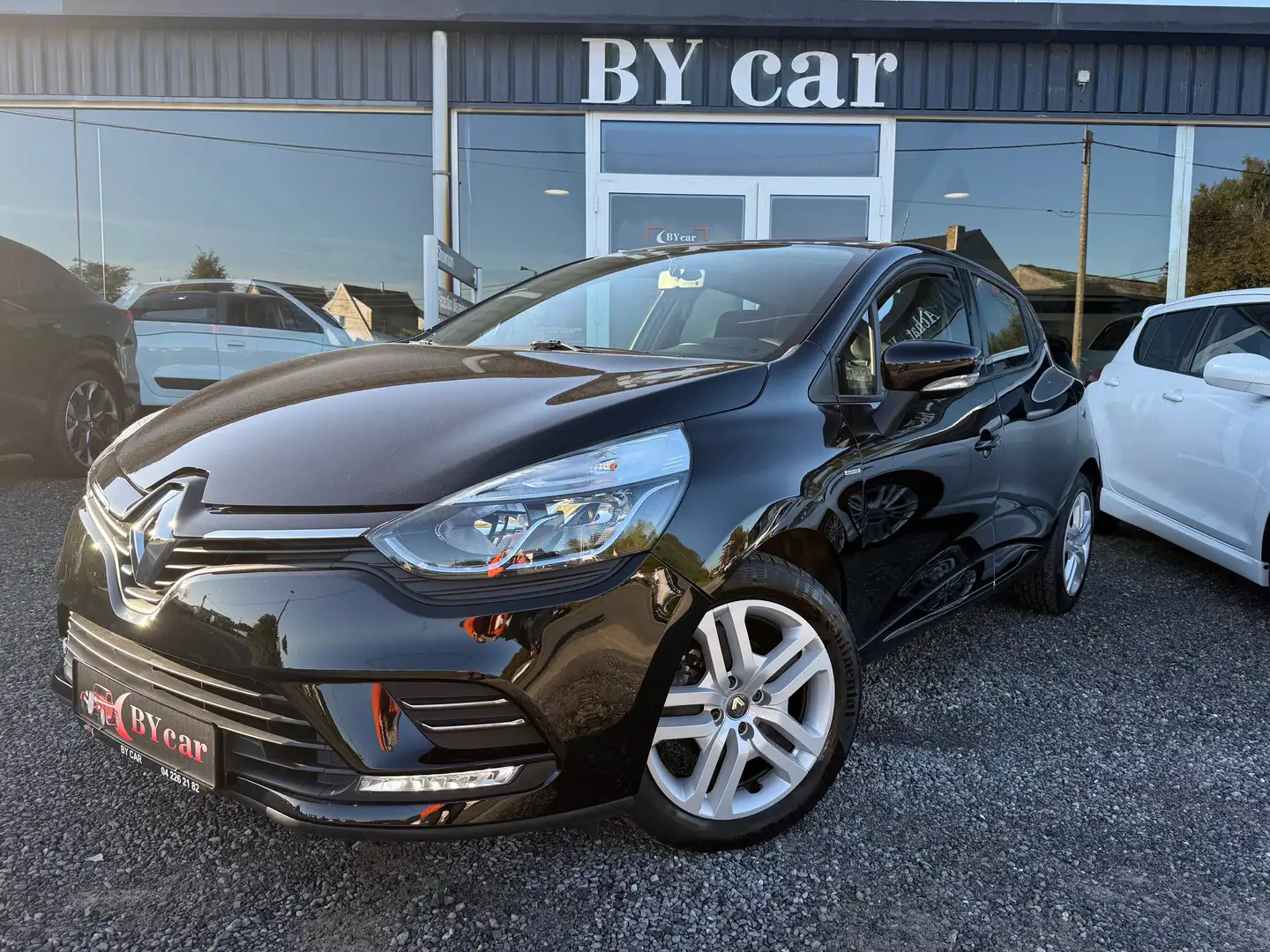 Renault Clio 0.9 TCe *GARANTIE 2 ANS* ! 30.000 KM ! BLUETHOOT Noir - 1