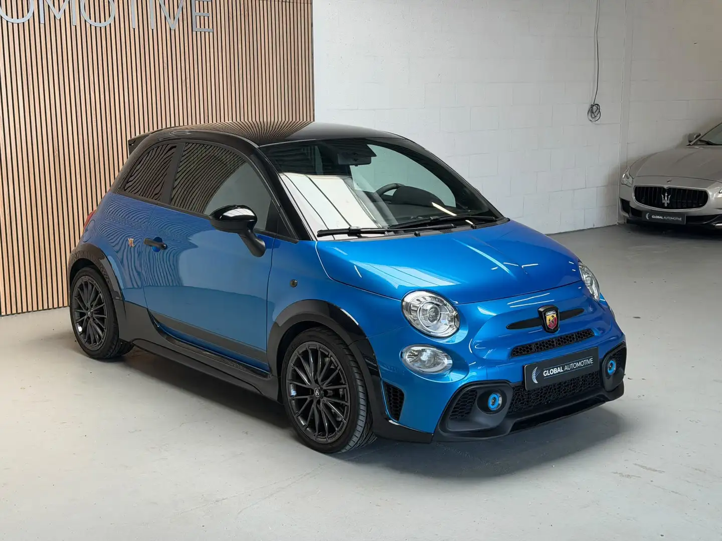 Abarth 695 Competizione Tributo 131 Rally - SABELT - BEATS - Blau - 2