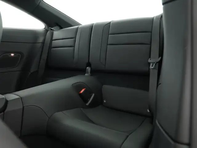 Porsche 911 view 14