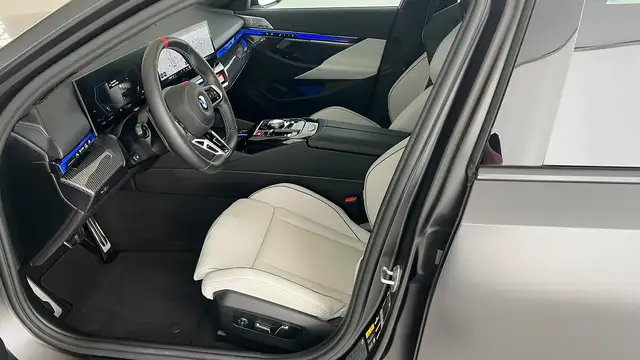 BMW M5 Ansicht 17