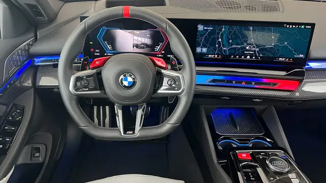 BMW M5 Ansicht 16