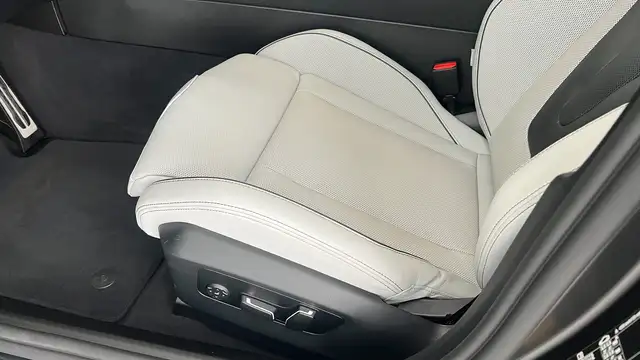 BMW M5 Ansicht 18