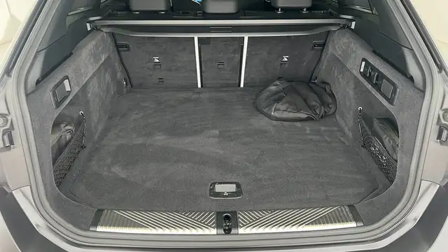 BMW M5 Ansicht 9