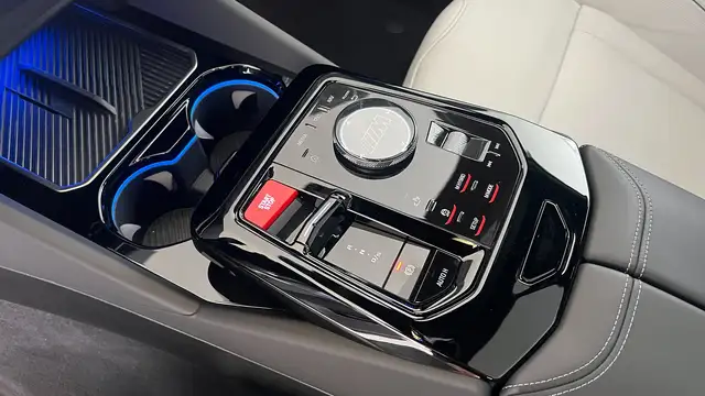 BMW M5 Ansicht 21