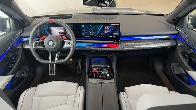 BMW M5 Ansicht 12