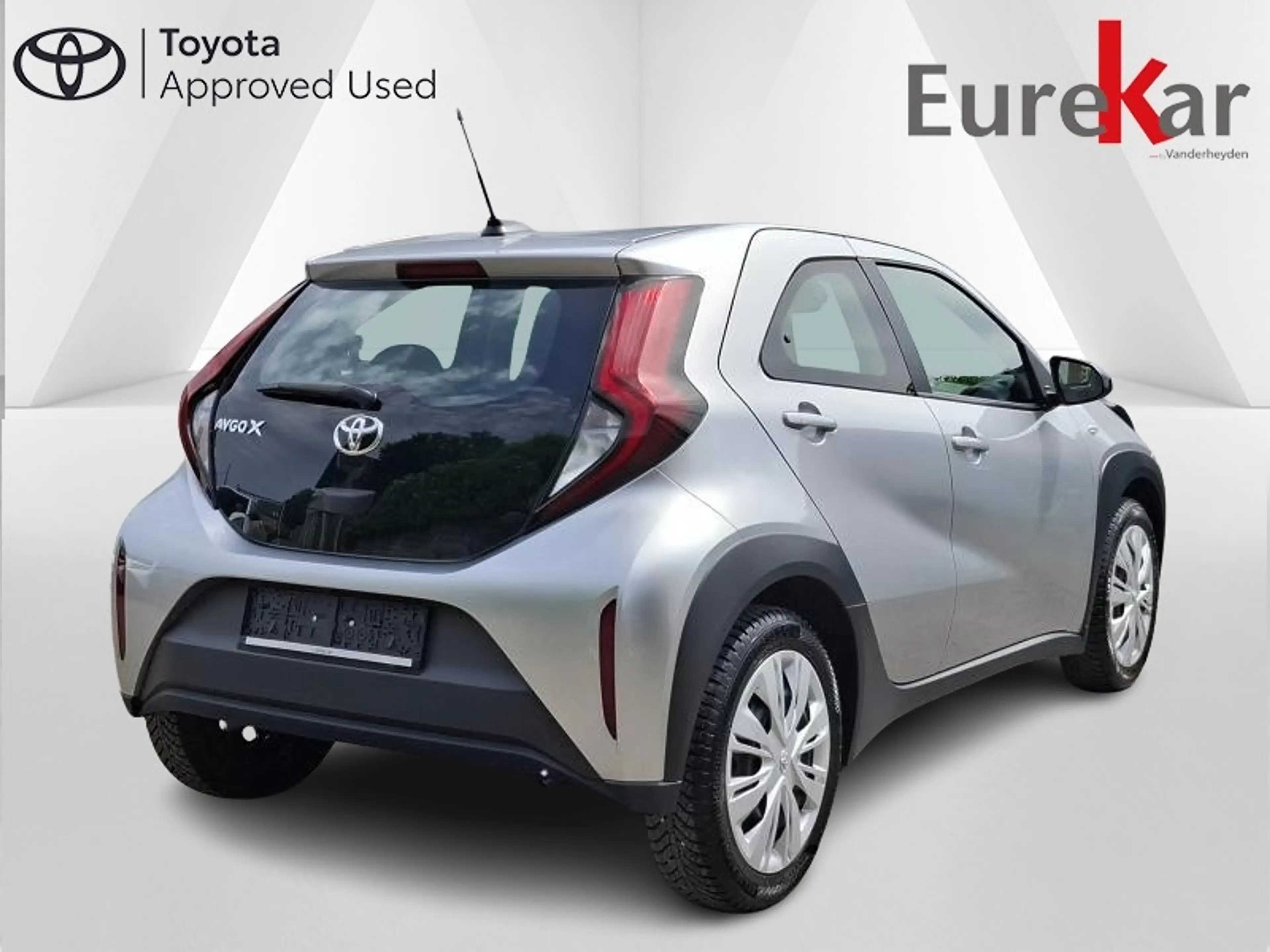 Toyota Aygo X PLAY — photo 3