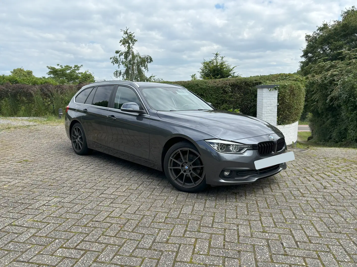 BMW 318 BMW 318DA Touring Grijs - 1