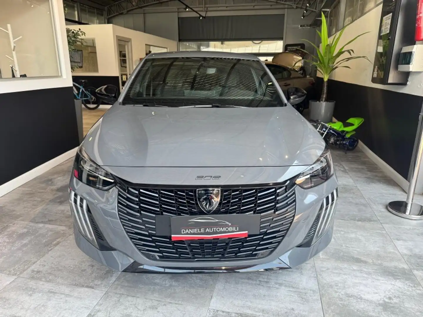 Peugeot 208 208 PureTech 100 Stop&Start 5 porte GT Grigio - 2