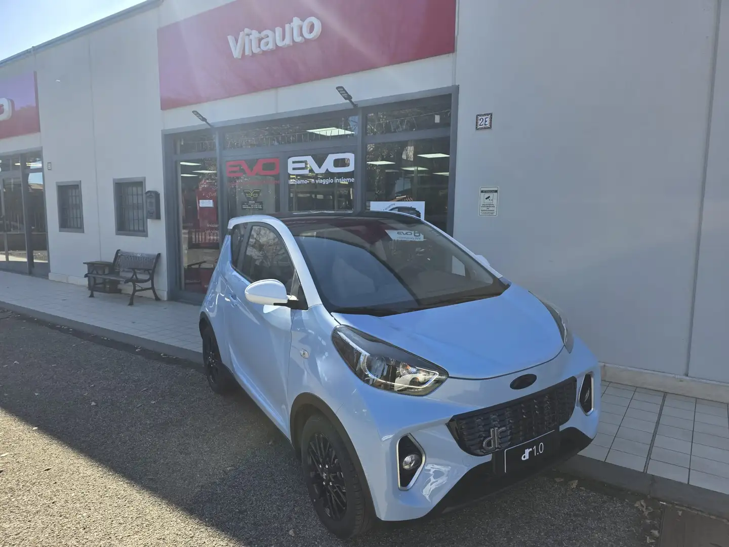 DR Automobiles DR1 DR 1.0 EV 1.0 EV 45kW Blau - 2