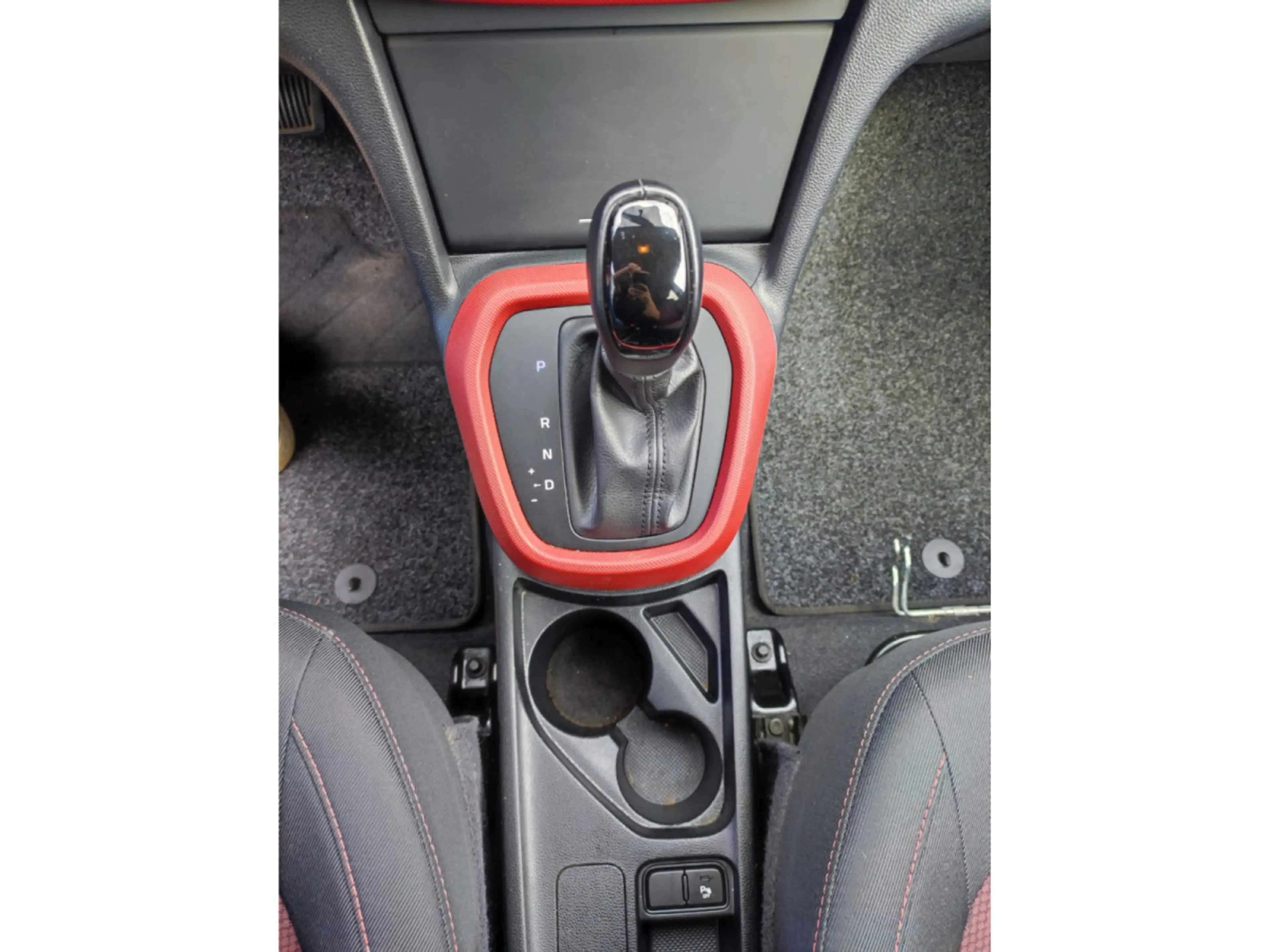 Hyundai i10 i10 AUTO. 1.0i Sky — photo 14