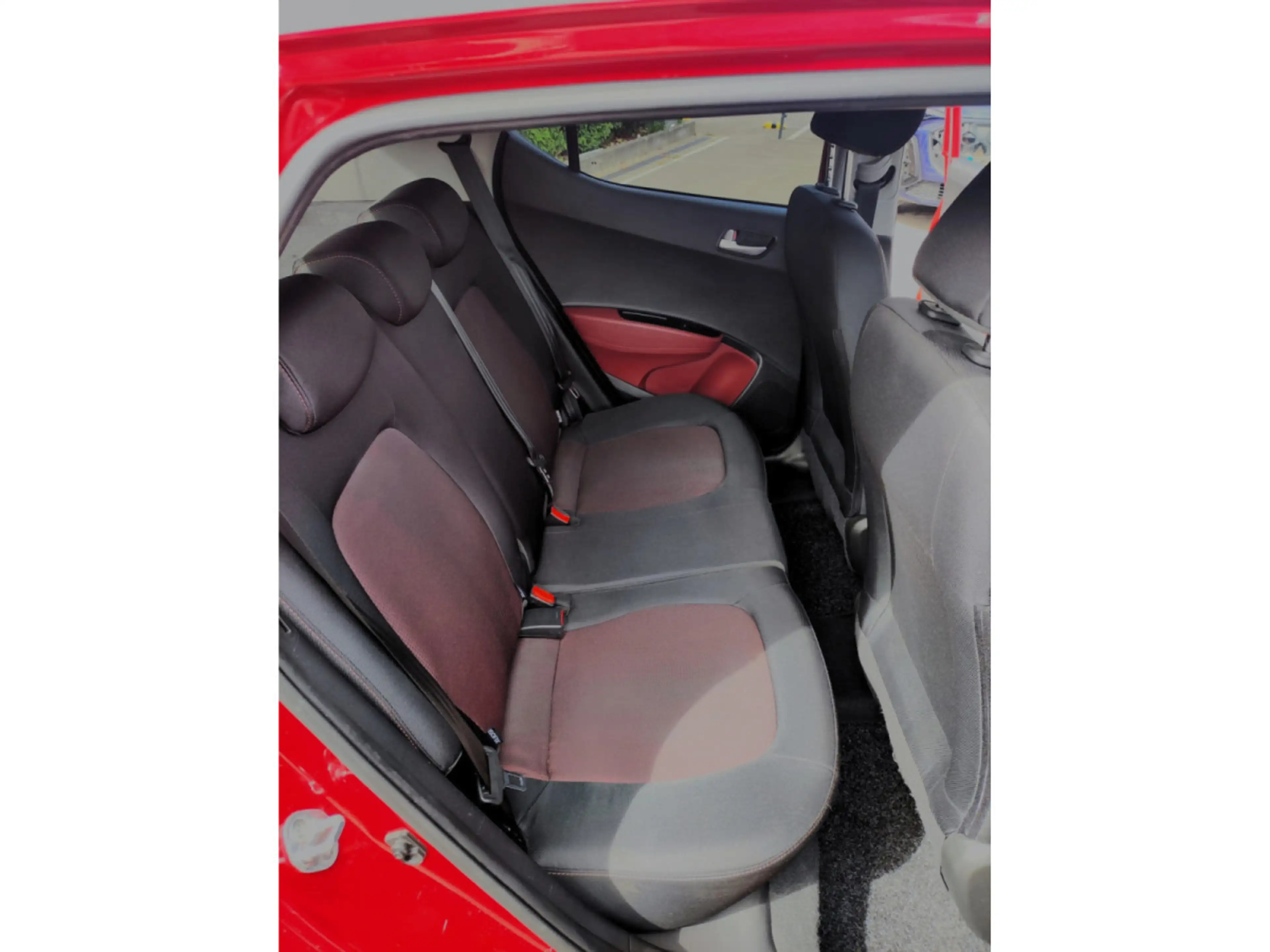 Hyundai i10 i10 AUTO. 1.0i Sky — photo 8
