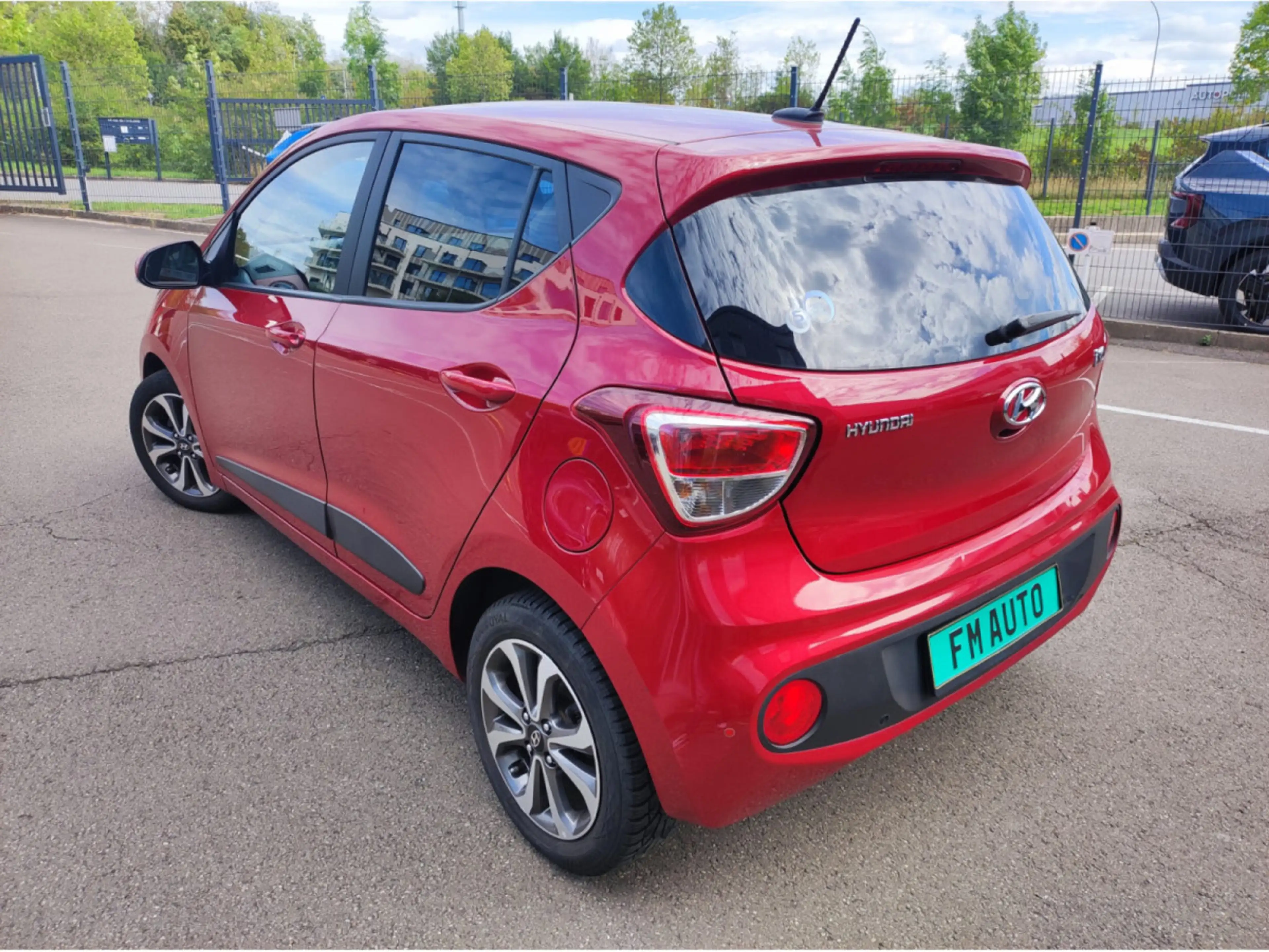 Hyundai i10 i10 AUTO. 1.0i Sky — photo 4