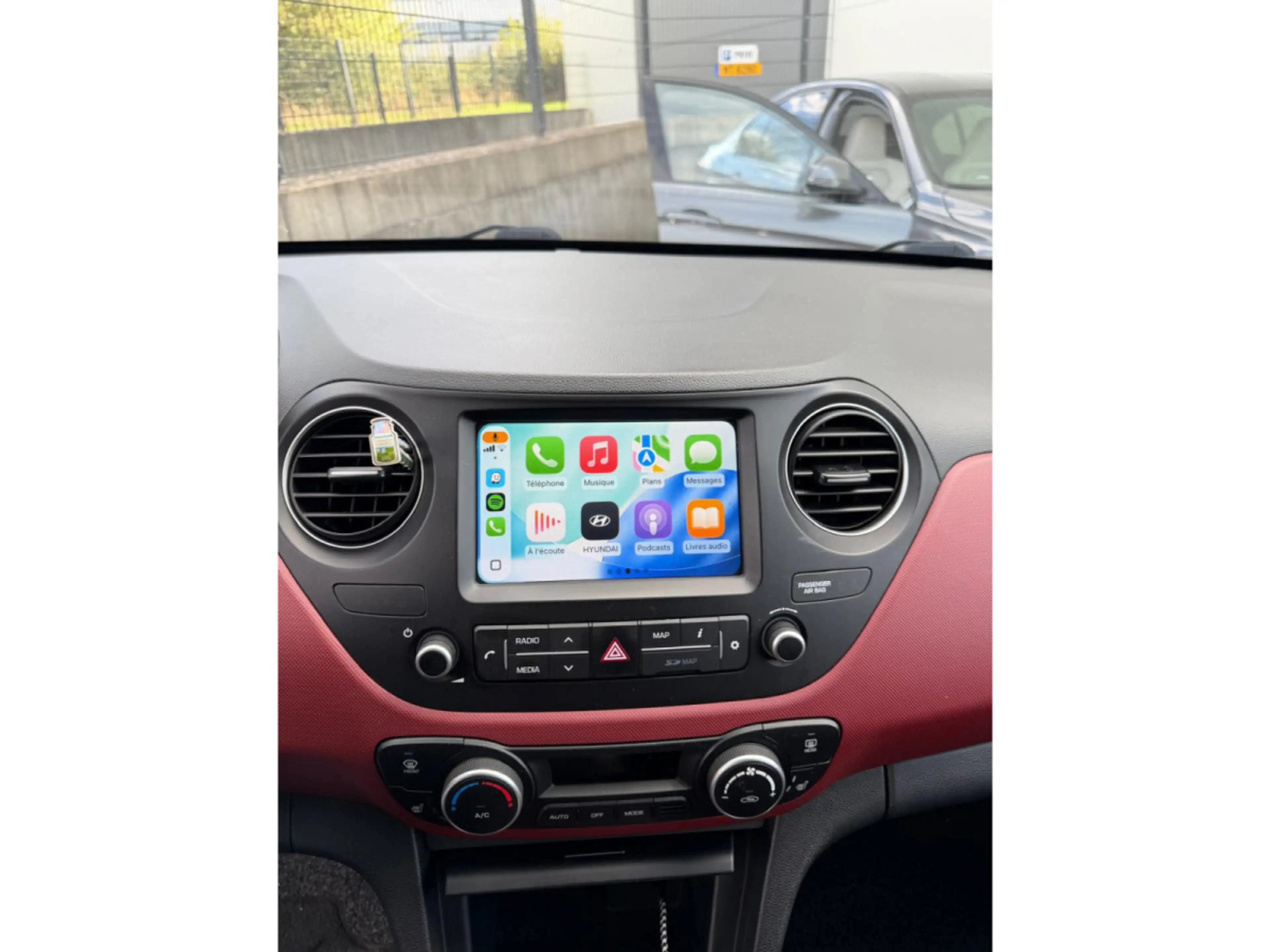 Hyundai i10 i10 AUTO. 1.0i Sky — photo 15