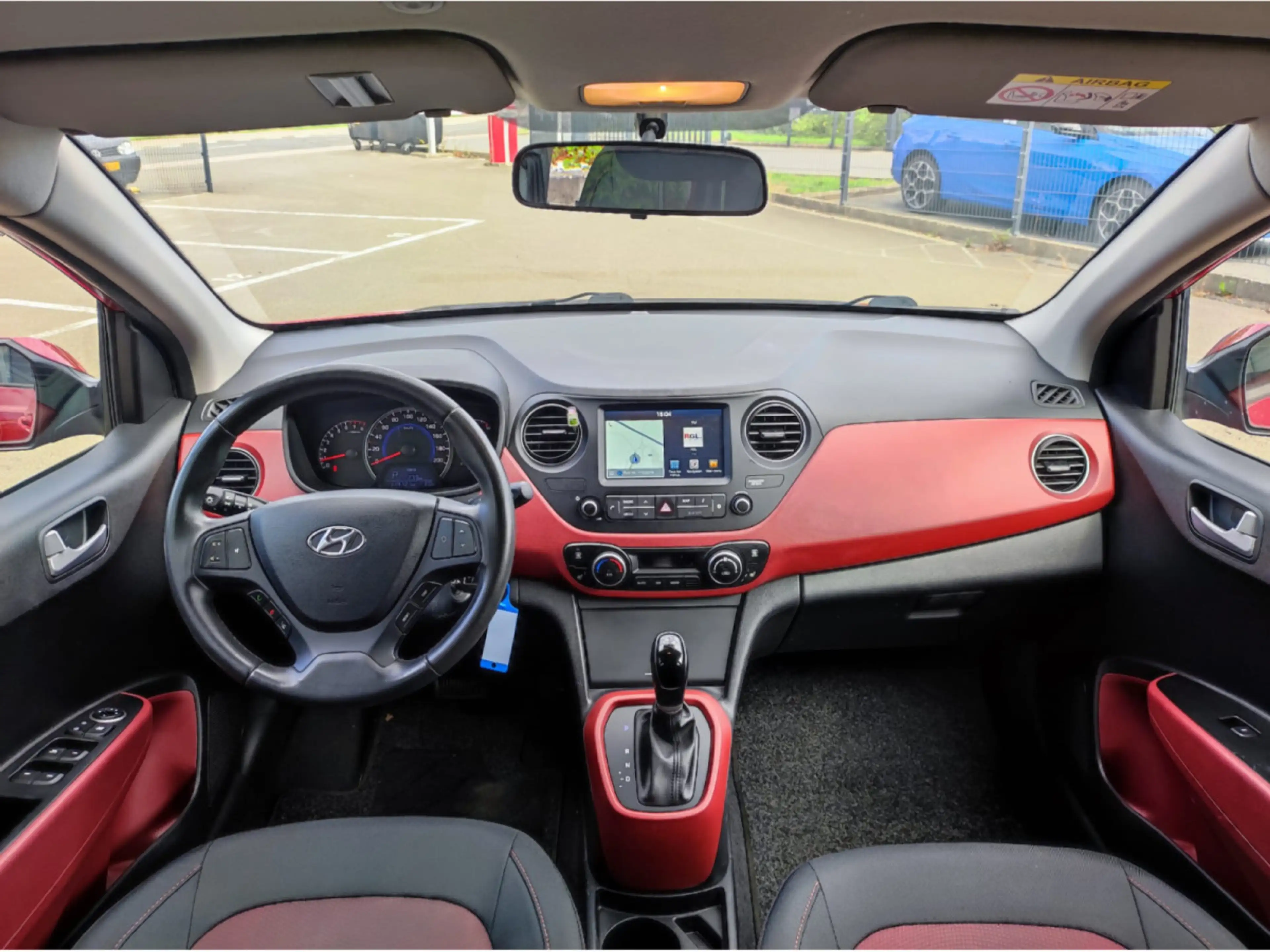 Hyundai i10 i10 AUTO. 1.0i Sky — photo 6