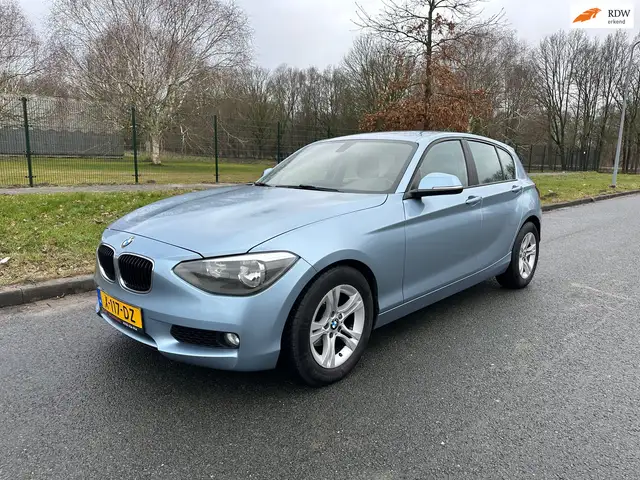 BMW 114 1-serie 114i EDE prachtige auto met veel optie