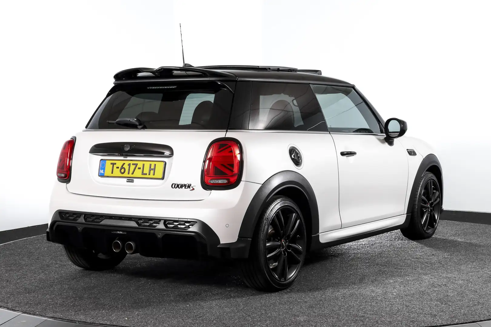 MINI Cooper S 2.0 Cooper S John Cooper Works 180 PK | S/K Pa... Wit - 2