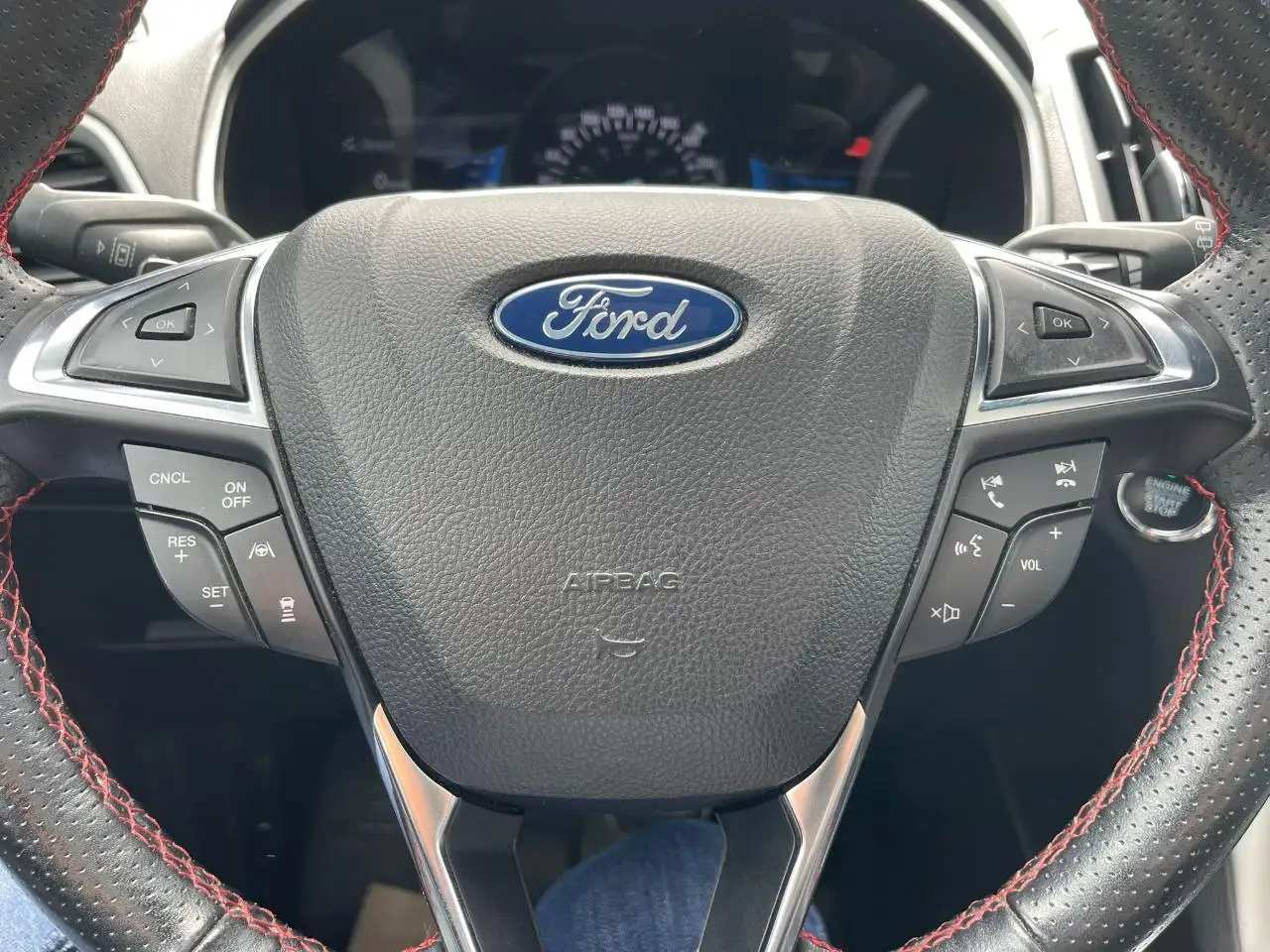 Ford Edge снимка Ford Edge