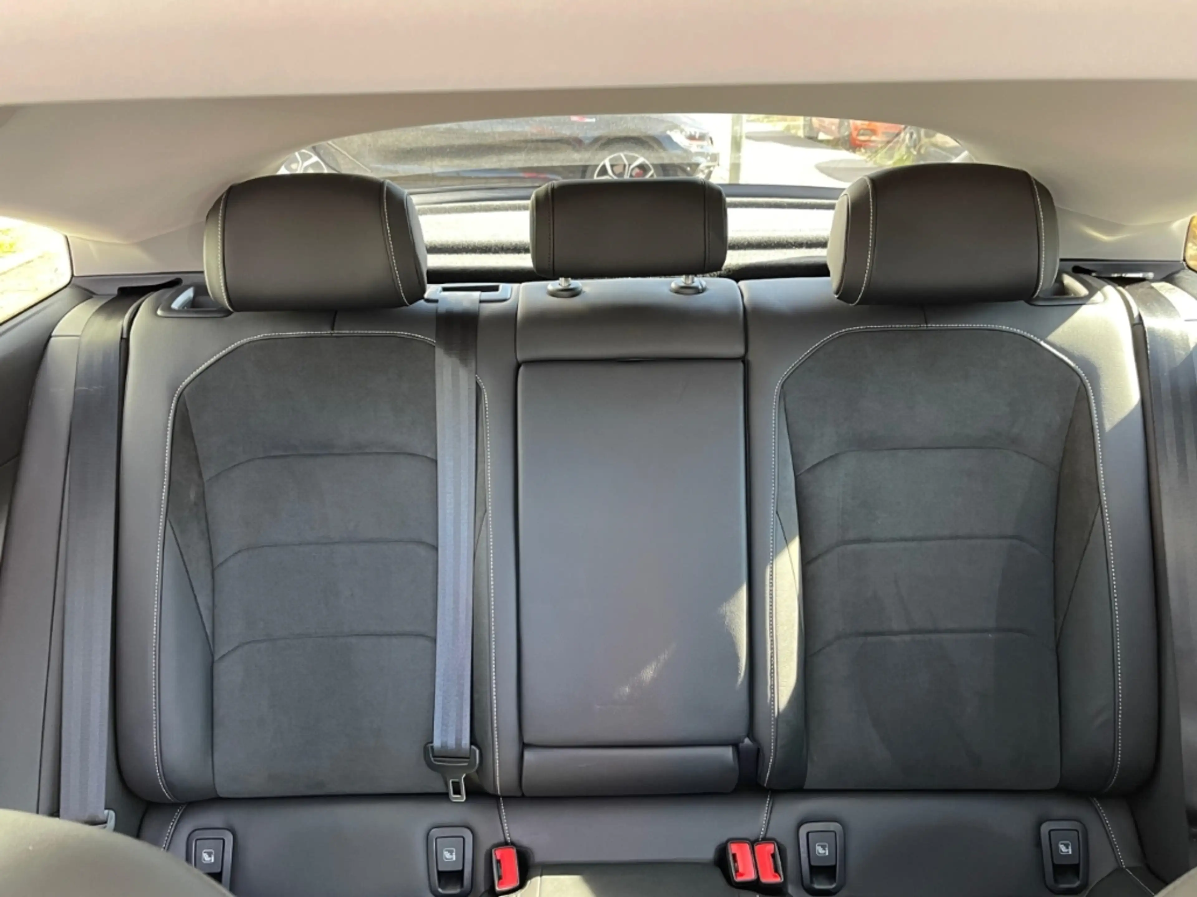Volkswagen Arteon 2.0TSI DSG Elege. IQ*Assist*Pano*360*1HD!! — photo 11