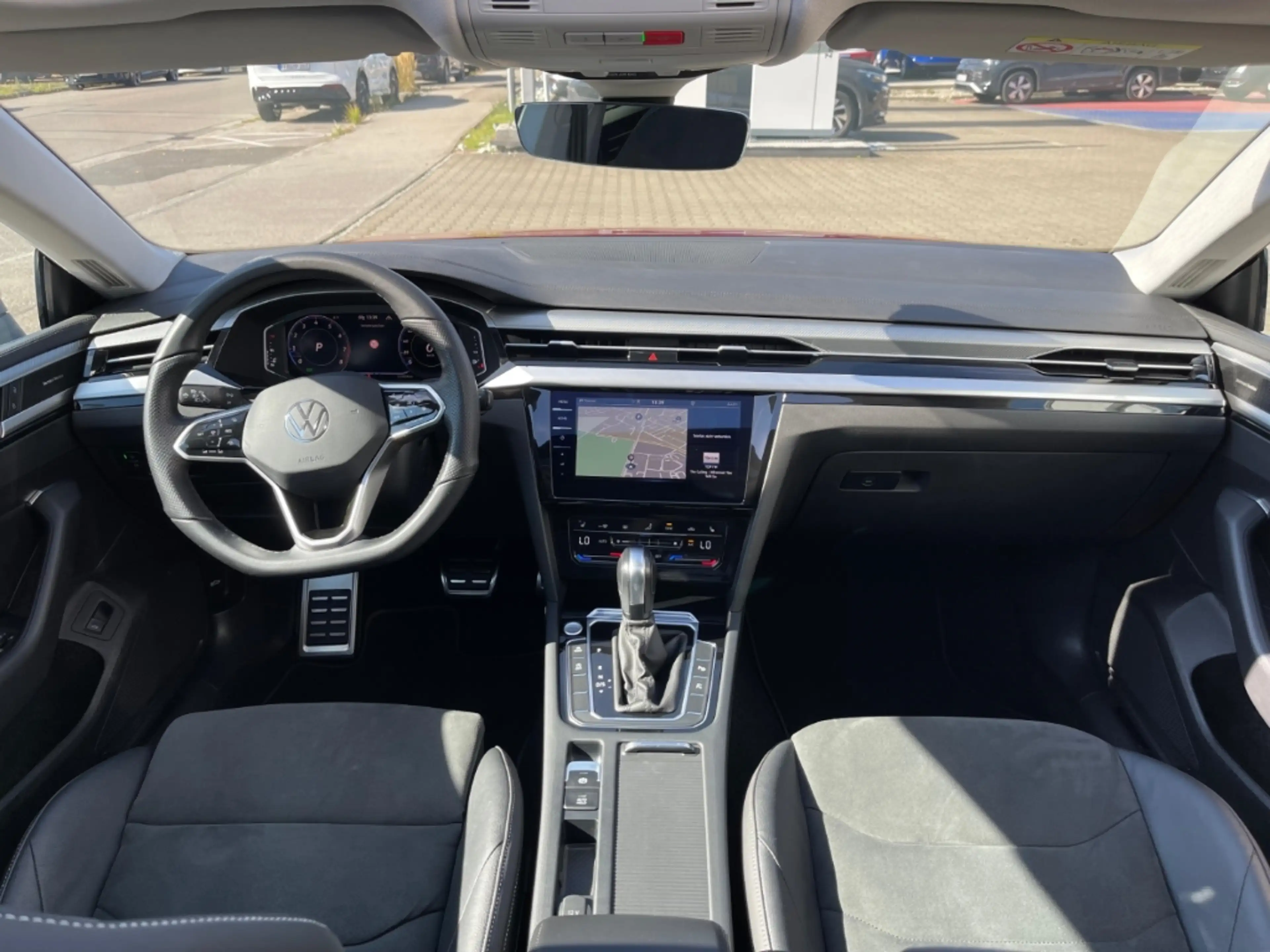 Volkswagen Arteon 2.0TSI DSG Elege. IQ*Assist*Pano*360*1HD!! — photo 9